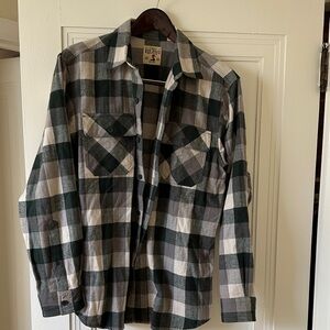 Men’s medium RedHead green Plaid Button-Up flannel shirt